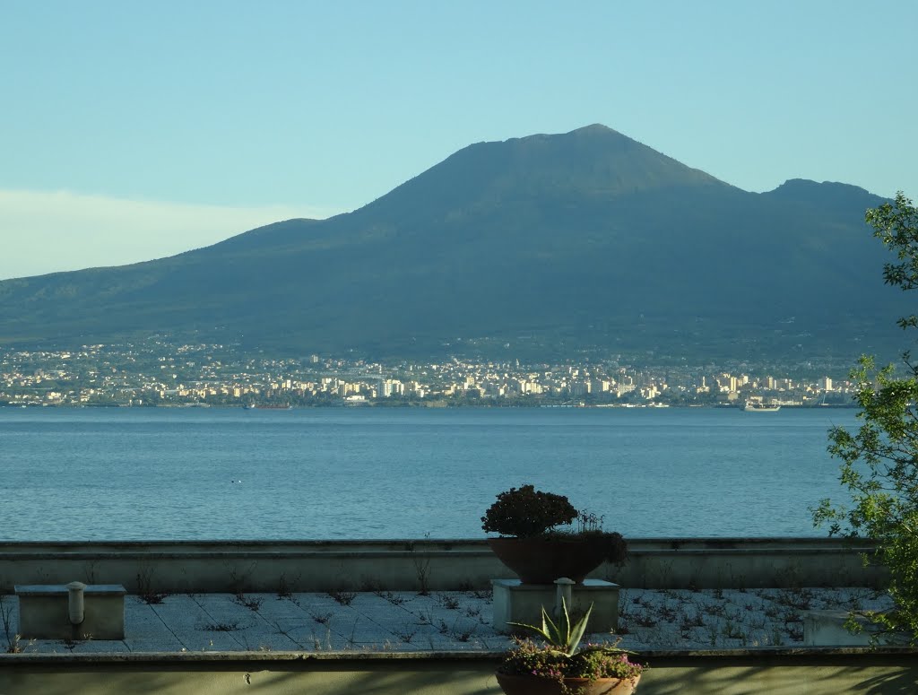 Golf von Neapel mit Vesuv, Торре-Аннунциата