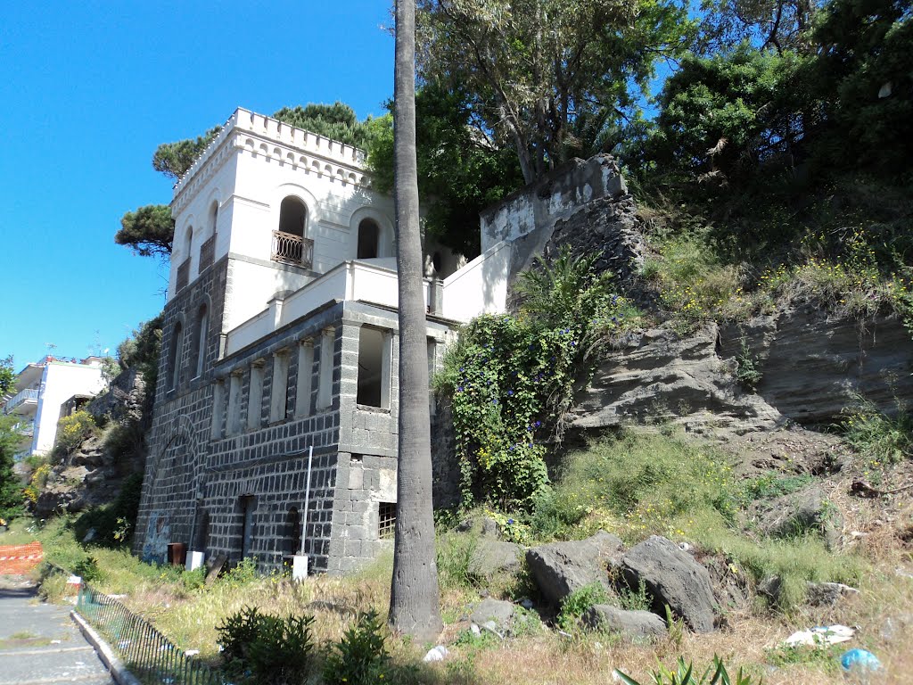 Depositi piroclastici del Vesuvio, Торре-Аннунциата