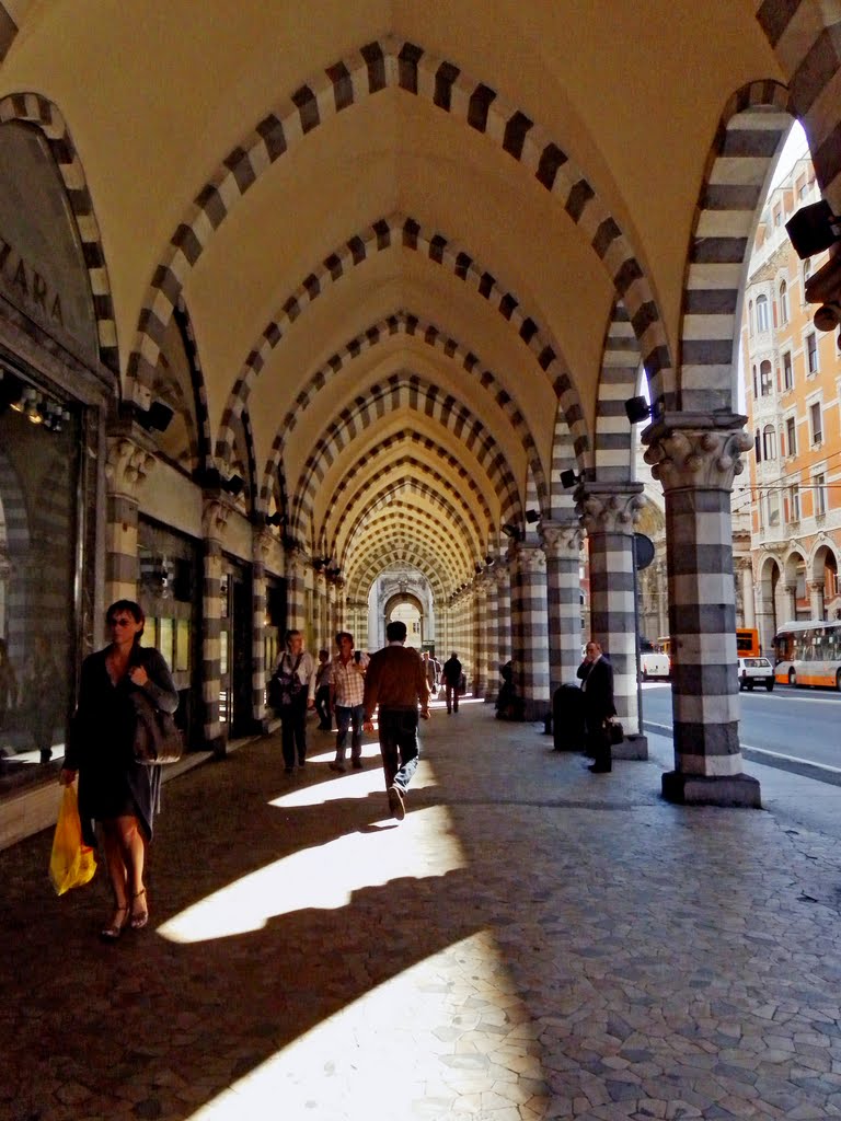 Contest october2010    The arcades of Genoa, Генуя