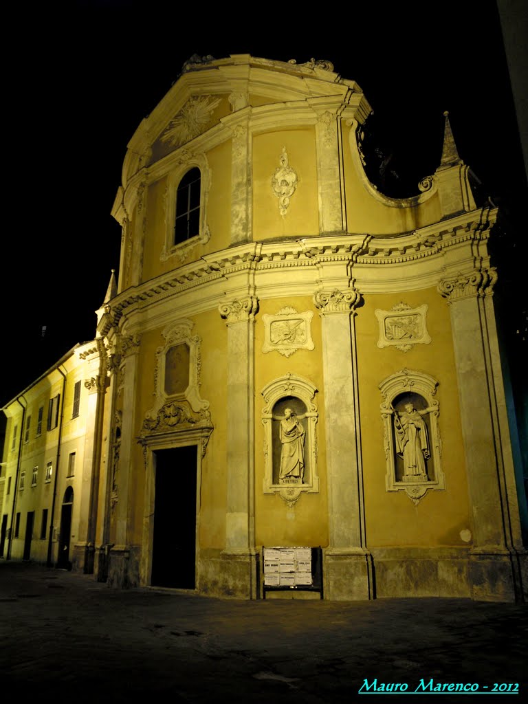 Savona, Via Untoria. Facciata rinascimentale della chiesa di S. Pietro, Савона