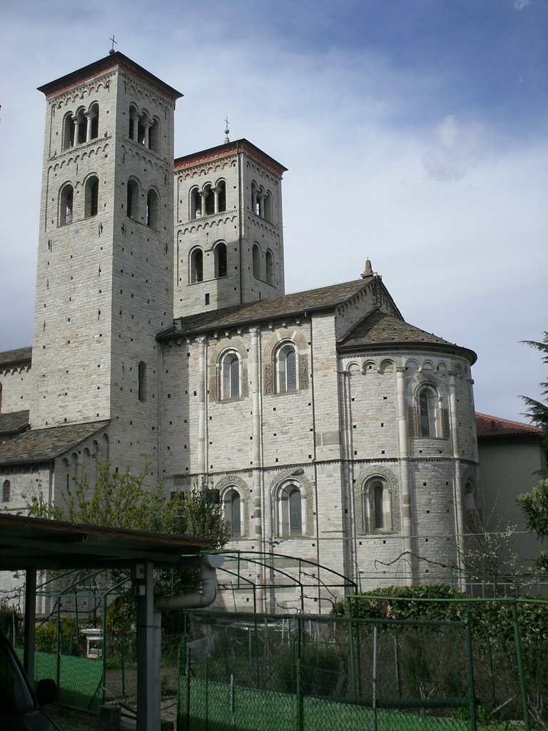 Basilica S. Abbondio, Комо