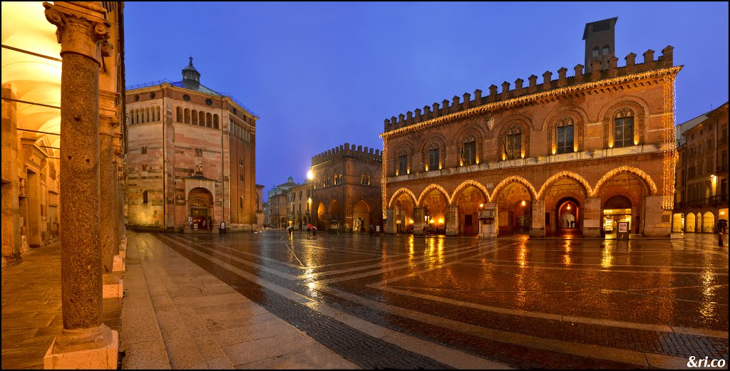 Cremona, Piazza del Comune, Кремона