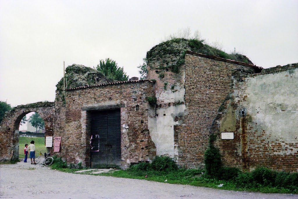 Porta Mosa - rudere medioevale 1, Кремона