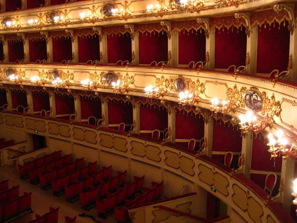 Teatro Ponchielli (CR), Кремона