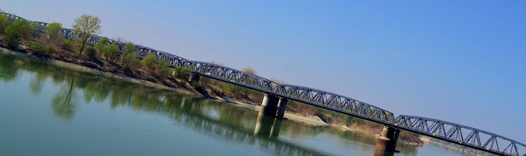 Ponte ferroviario Cremona-Piacenza, Кремона