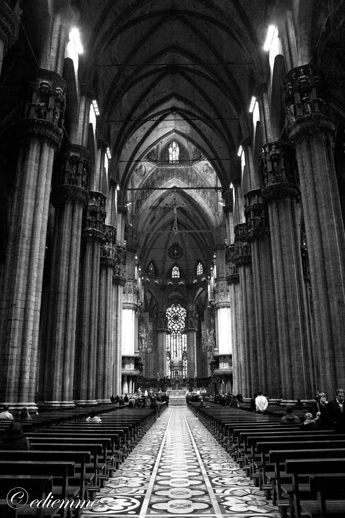Duomo di Milano - Navata Centrale, Милан