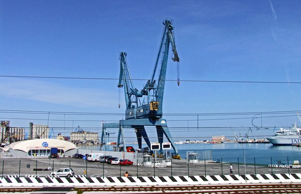 2008 - Ancona - Veduta sul porto, Анкона