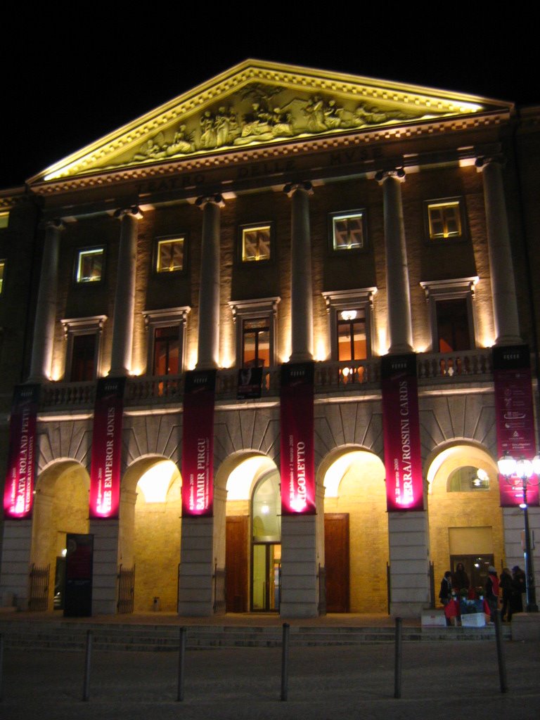 Ancona: Teatro delle Muse, Анкона