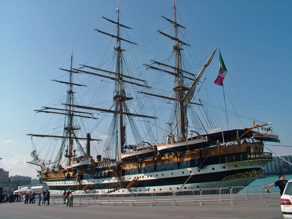 2003 - Ancona - veliero Amerigo Vespucci in sosta al  porto di ancona., Анкона