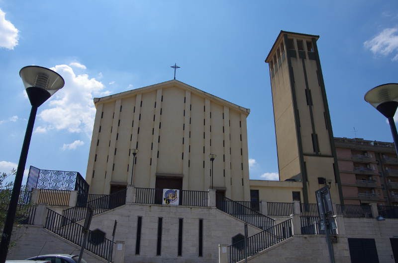 Chiesa Regina Pacis, Калтаниссетта