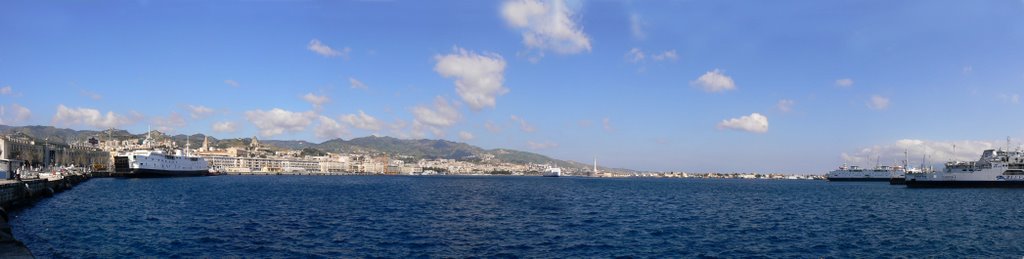 Panorama di Messina dal porto, Мессина