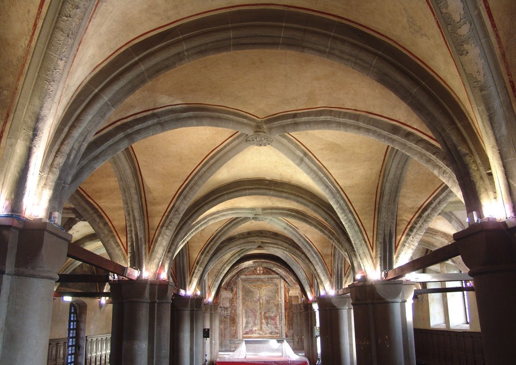 Ex ospedale maggiore, salone Dugentesco, abbazia di SantAndrea (sulla via Francigena) sec. XIII, Vercelli, febbraio 2009, Верцелли