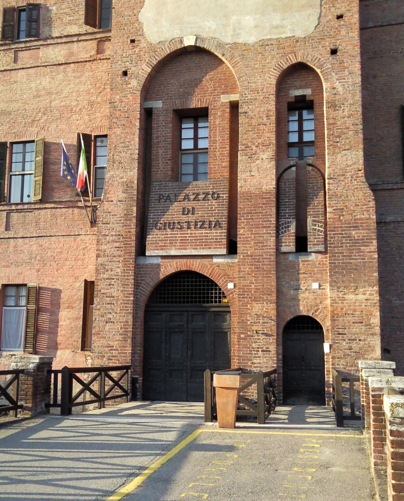 Palazzo di Giustizia, Верцелли