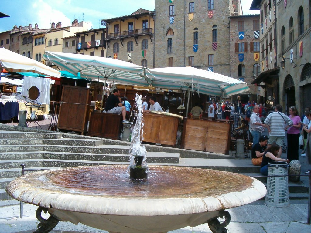 Arezzo, piazza Grande I, Ареццо