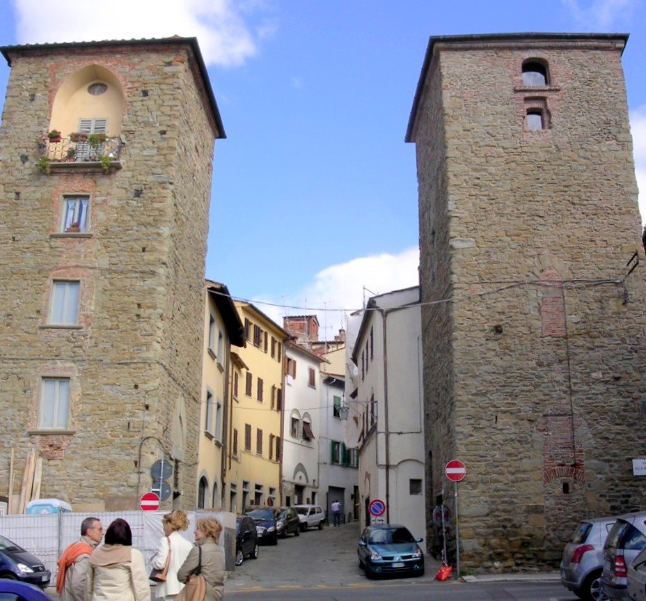Arezzo - Via Fra le Torri, Ареццо