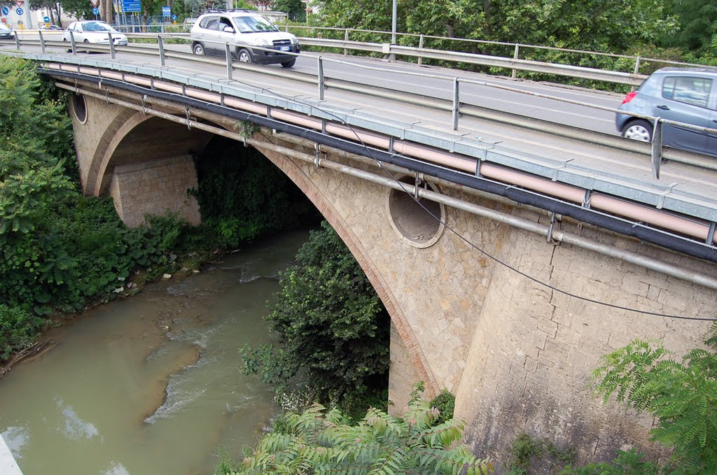 Road bridge at Poggibonsi, Лючча