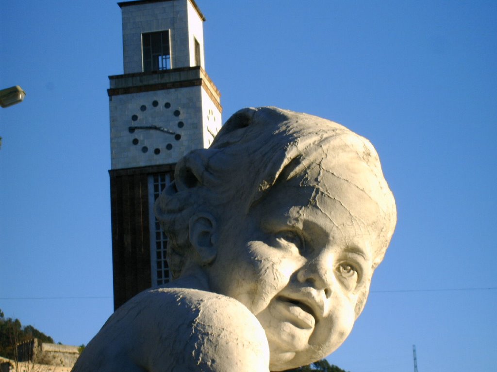 Fontana di P.zza Liberazione, particolare, Масса