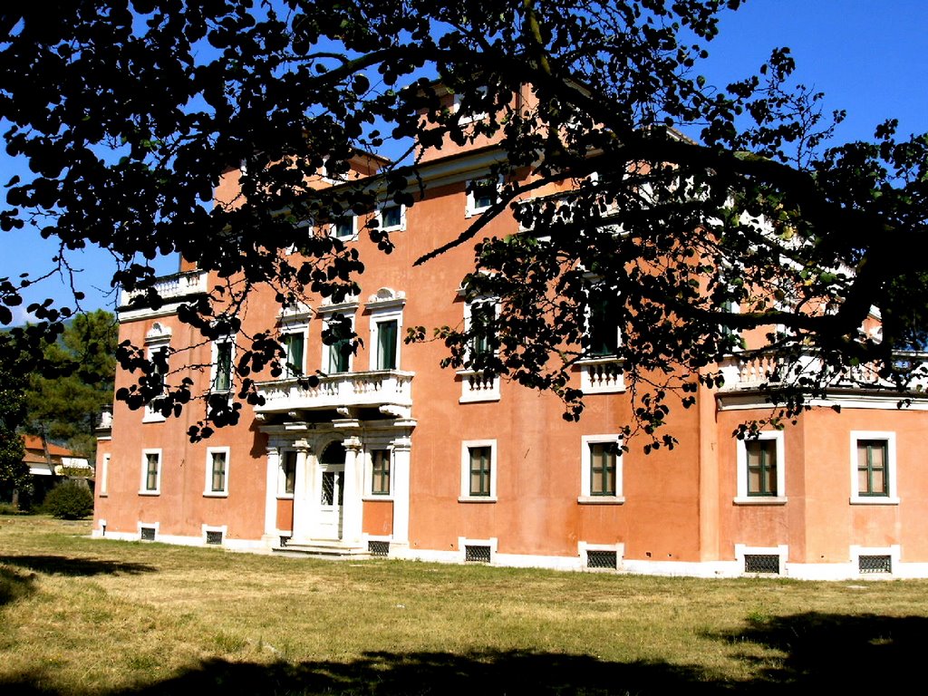 Villa Malaspina della Rinchiostra, Масса