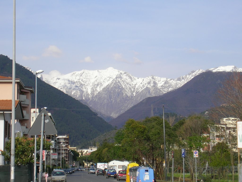 Veduta delle Alpi Apuane (MS), Масса