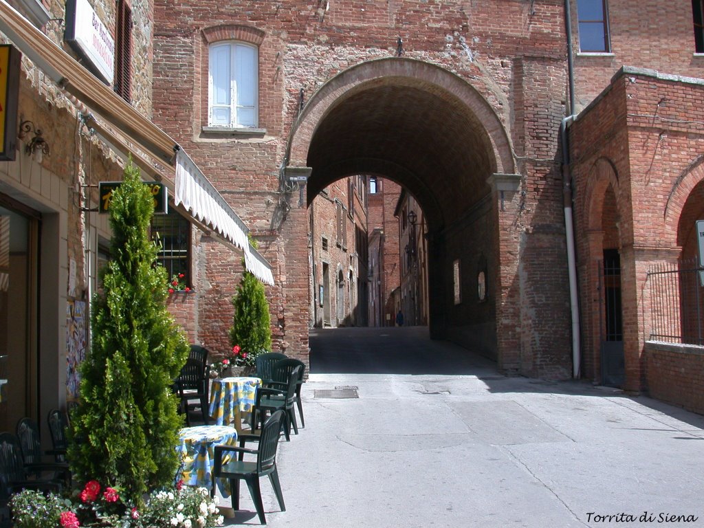 2002, Torrita di Siena, Porta Nuova, Сьена