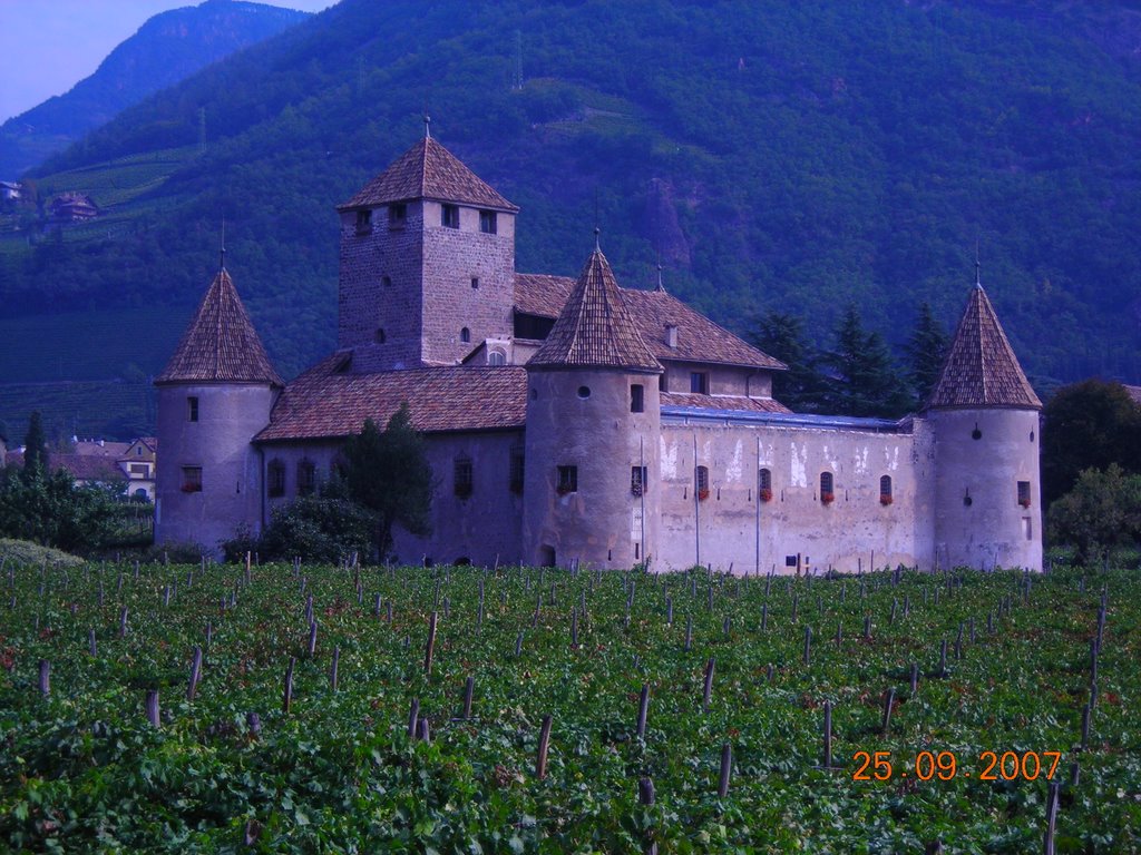 Bozen/Bolzano, Schloss Maretsch - Castel Mareccio, Больцано