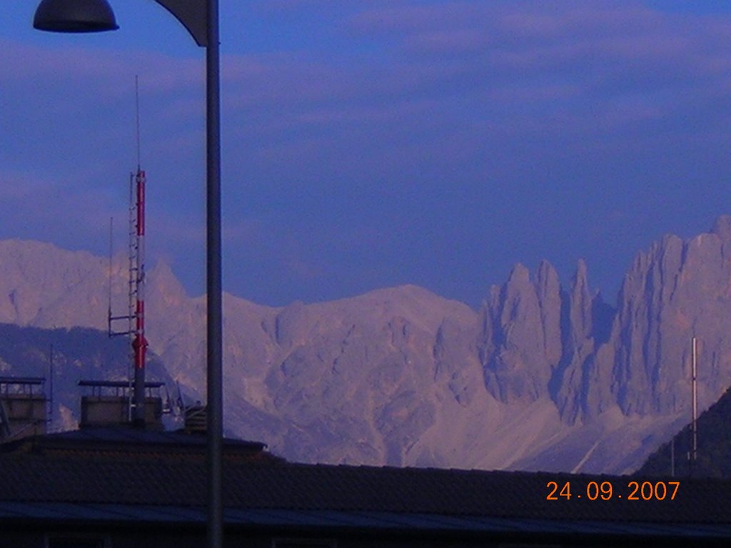 Catinaccio (sera/abends) - Vista da Bolzano - Blick aus Bozen, Больцано