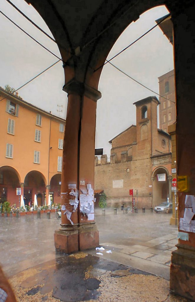 Bologna sotto la pioggia scrosciante, Болонья