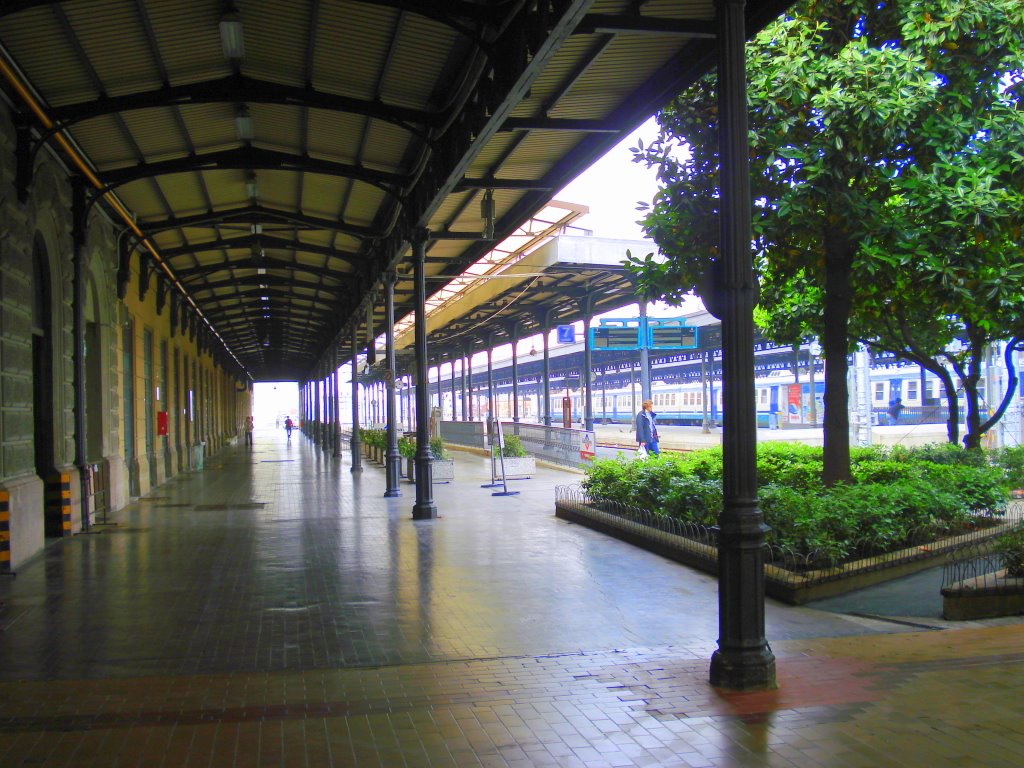 Estação Central de Bolonha, Болонья