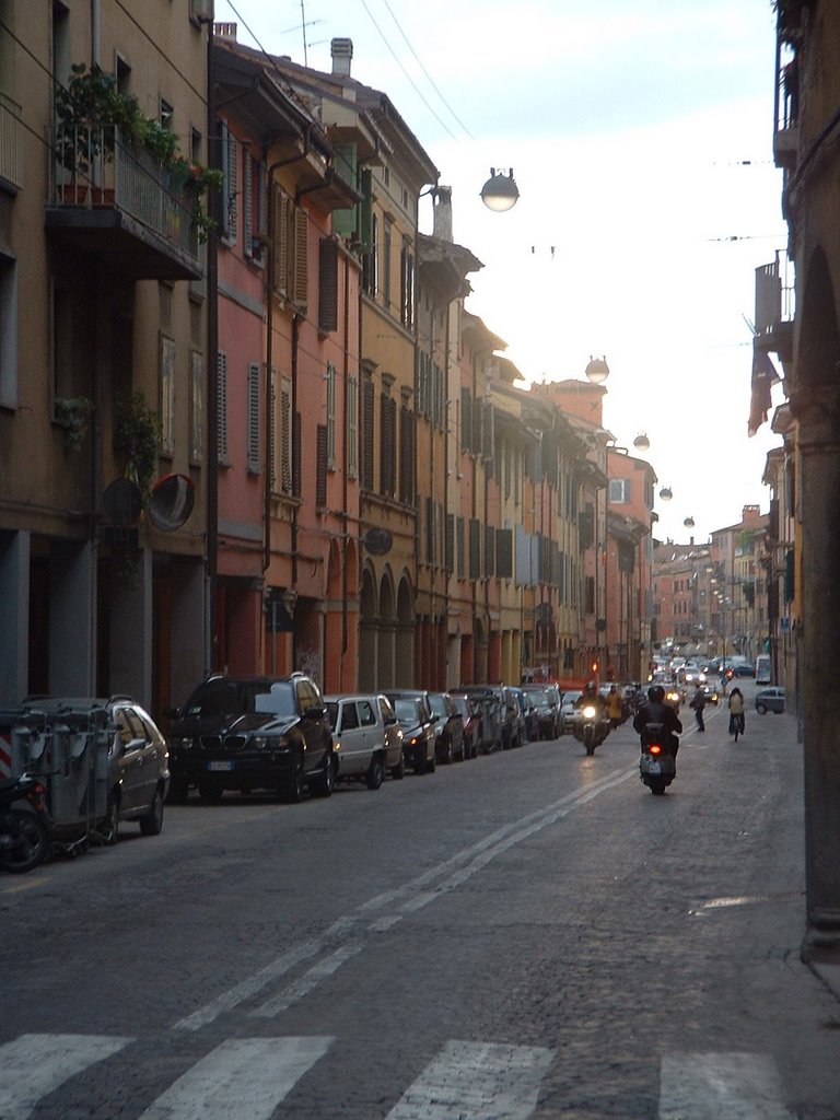 Via Sant Isaia (Bologna), Болонья