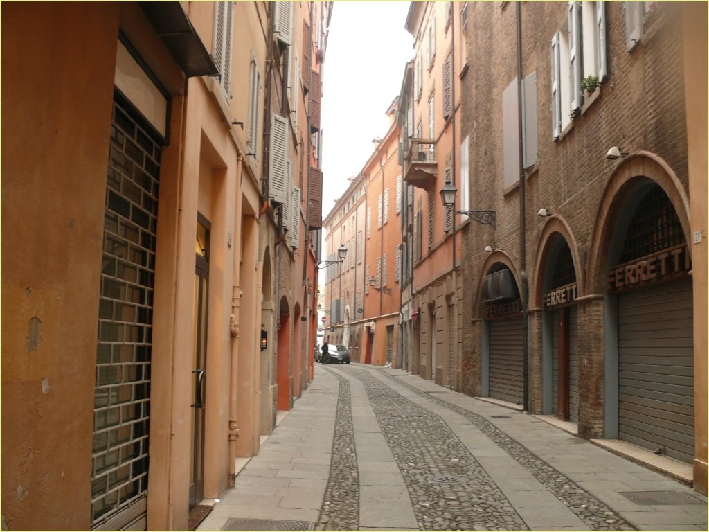 Modena-Trivellari, Модена