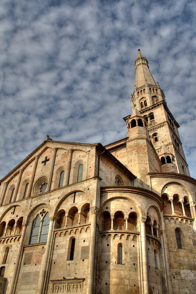 Duomo di Modena, Модена