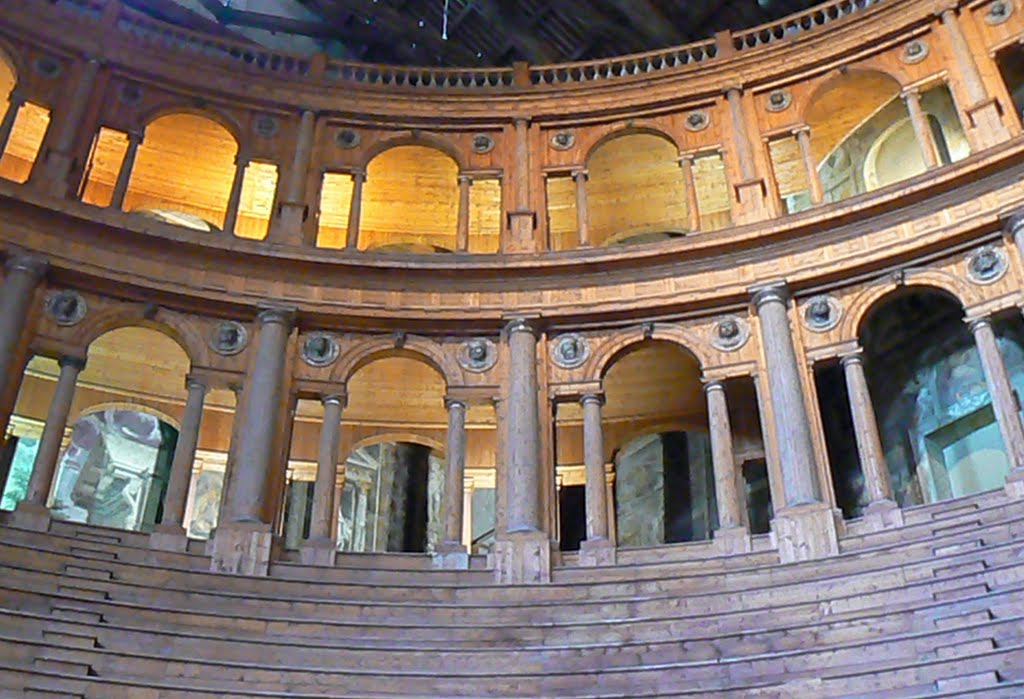 Scorcio allinterno del Teatro Farnese (PR), Парма