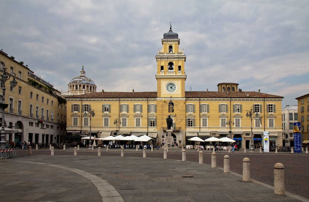 Parma Piazza Garibaldi, Парма
