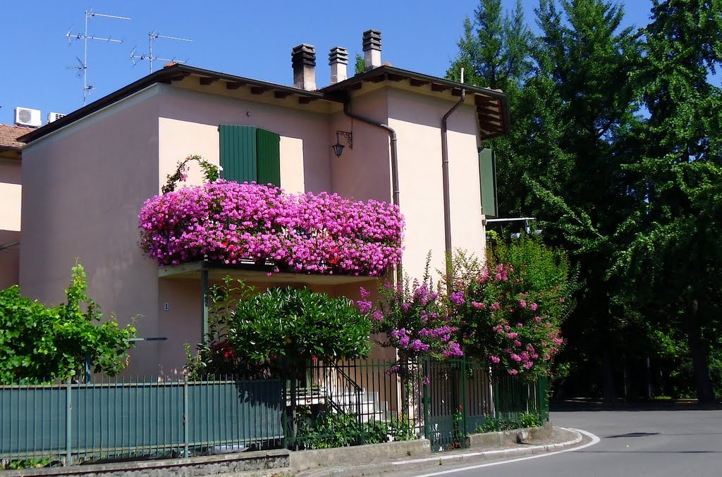 Balcone in fiore, Пиаченца