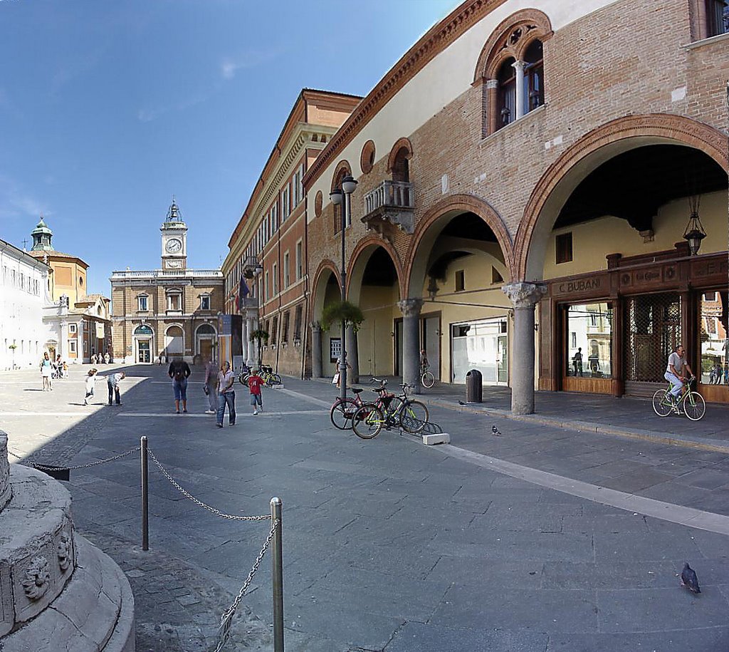 Ravenna-Piazza Populo 1, Равенна