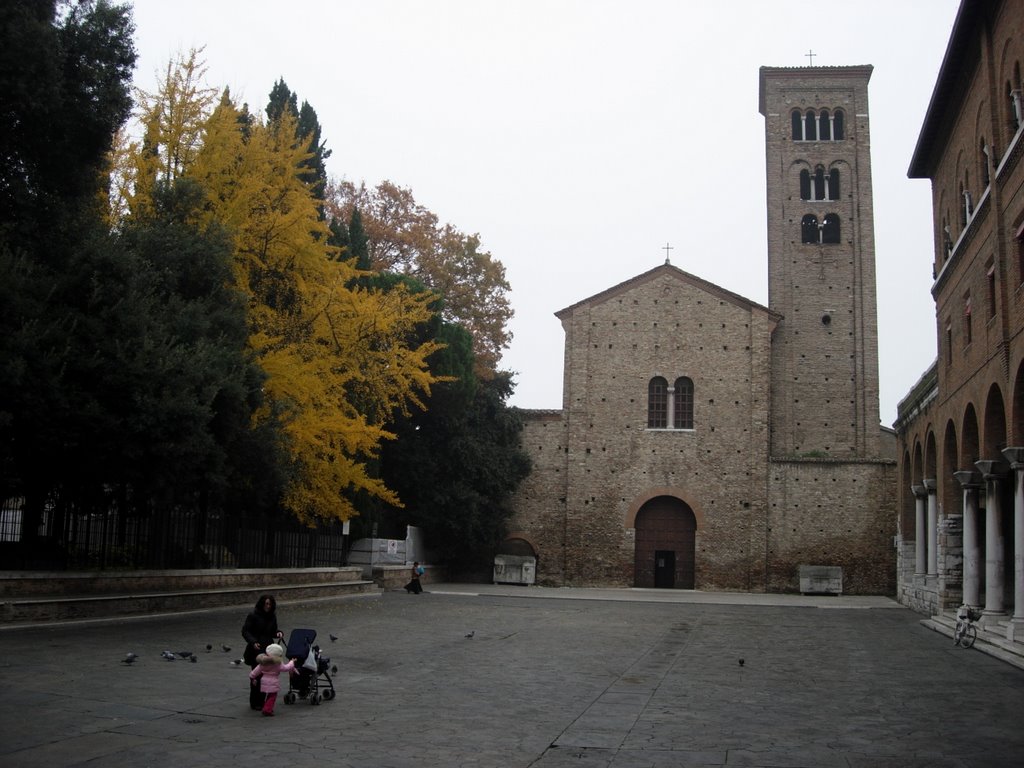 Piazza S. Francesco Ravenna Italy, Равенна