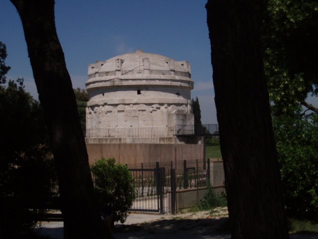 ravenna mausoleo di teodorico, Равенна