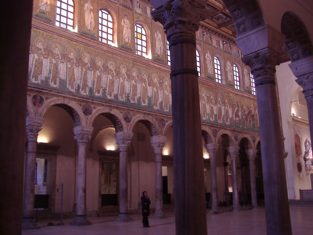 S. Apollinare Nuovo (interno)  - Ravenna, Равенна
