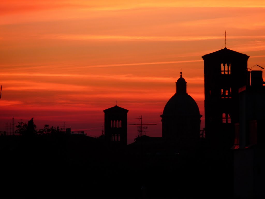 Tramonto rosso, Ravenna, Italia, Равенна