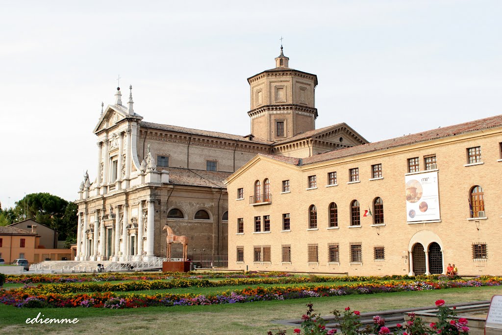 Ravenna - Santa Maria in Porto  e Museo darte, Равенна