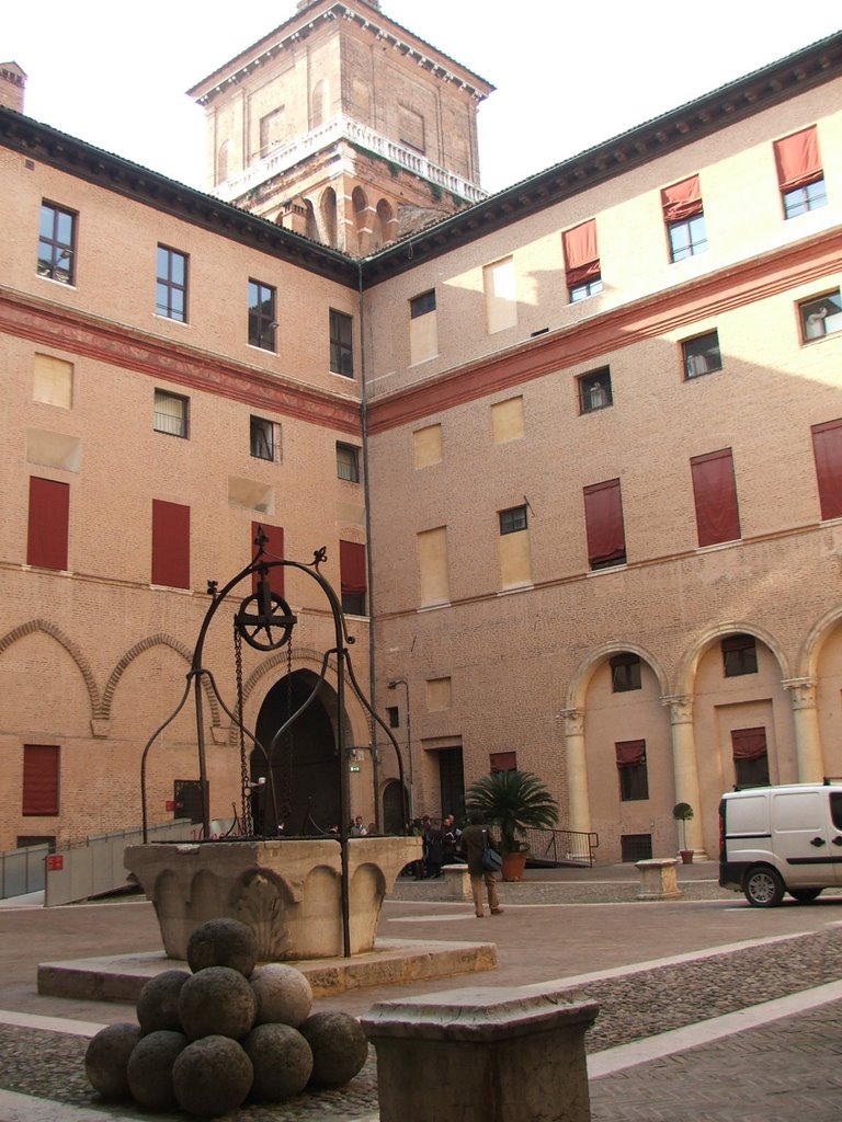 Castello Estense - Courtyard (C14th), Ferrara, Феррара