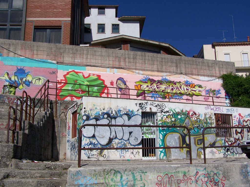 Graffiti al Vecchio Stadio, Кампобассо