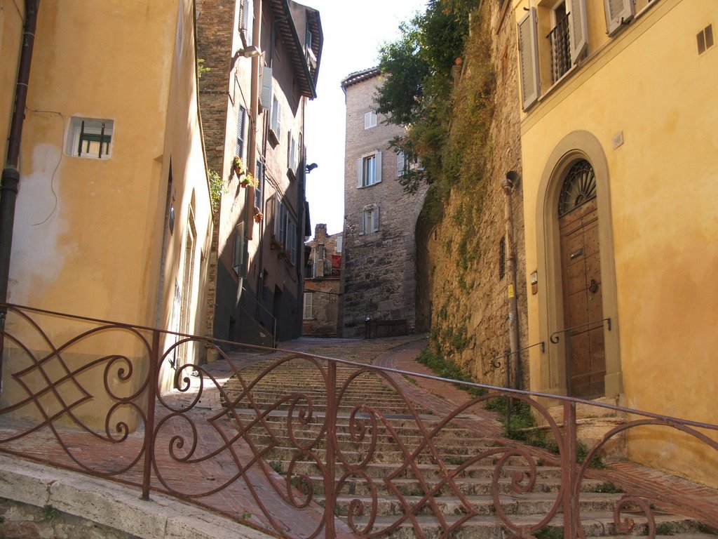 Дорога в центр, way to the city centre in Perugia, Перуджа