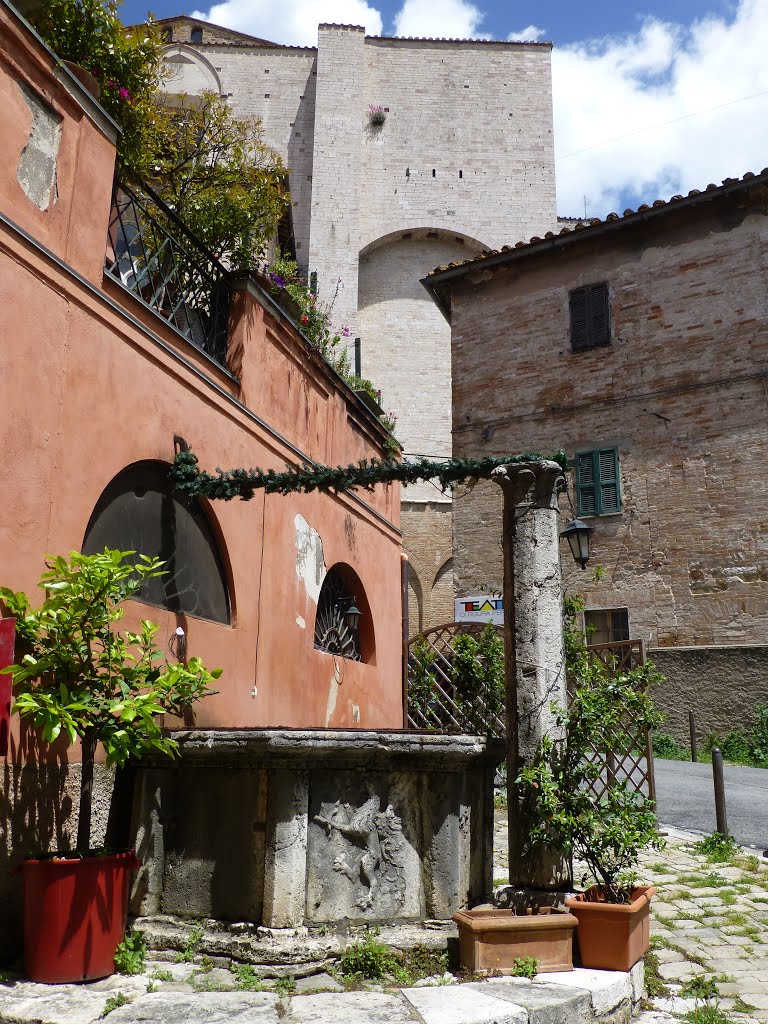 Via del Castello - Corso Cavour, Perugia, Перуджа