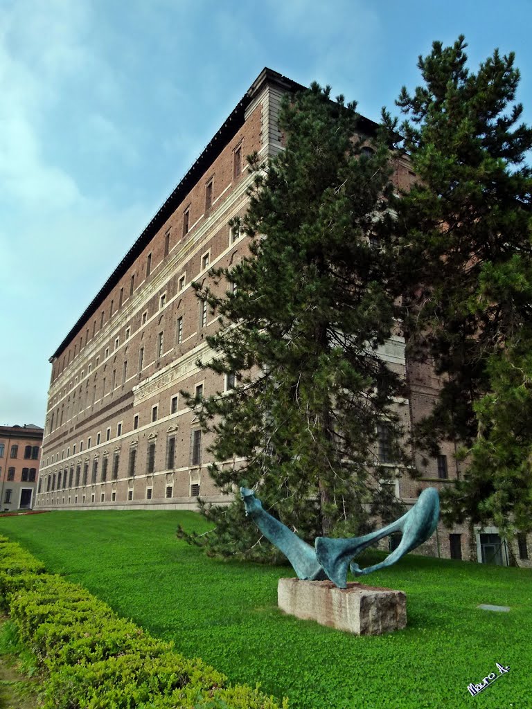 Palazzo Farnese..........e cavallo di Giorgio Groppi, Пьяченца