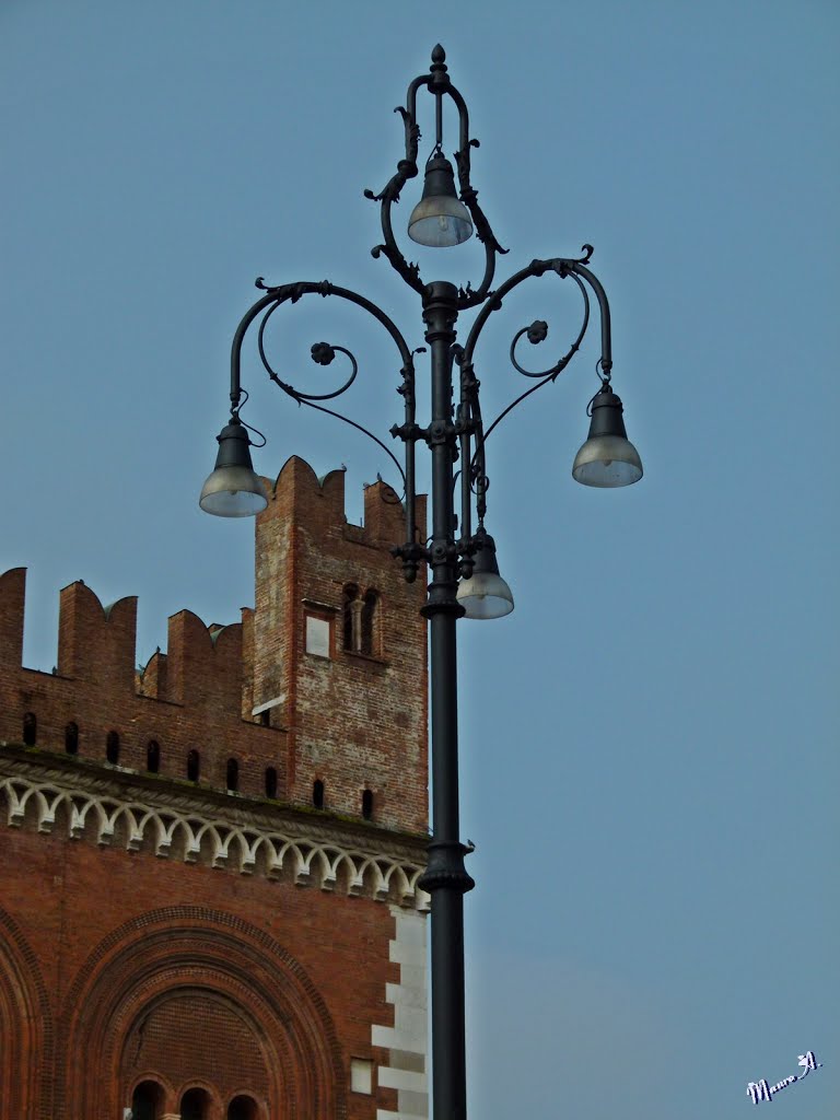 Lampione e  Gotico Ghibellino.....per Rafl, Пьяченца