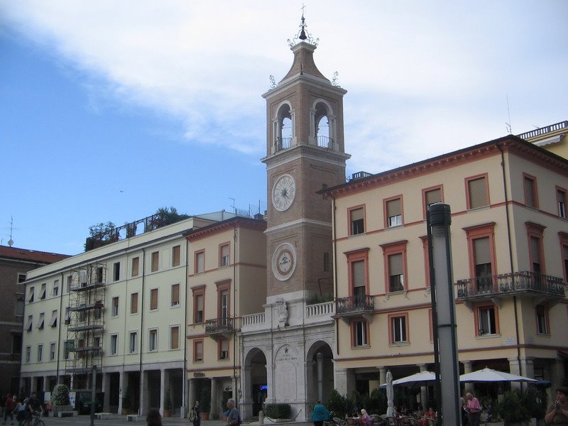 Piazza Tre Martiri - Torre dellorologio, Римини