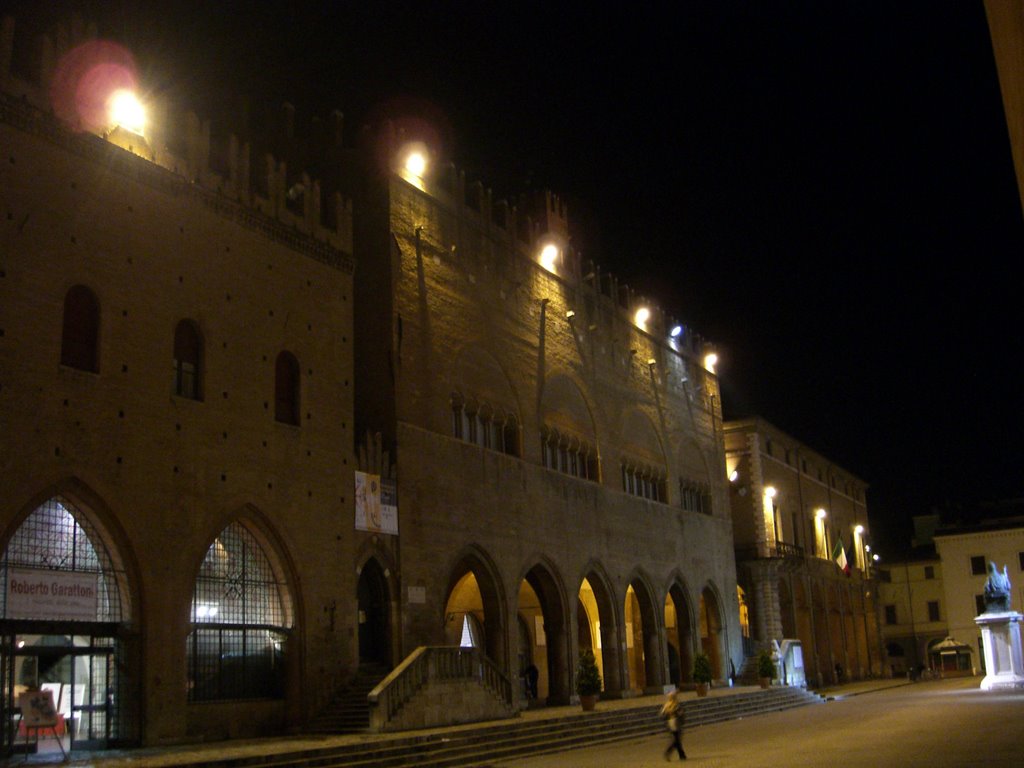 Rimini - Palazzi dellArengo, del Podestà e Garampi (ora Residenza comunale), Римини
