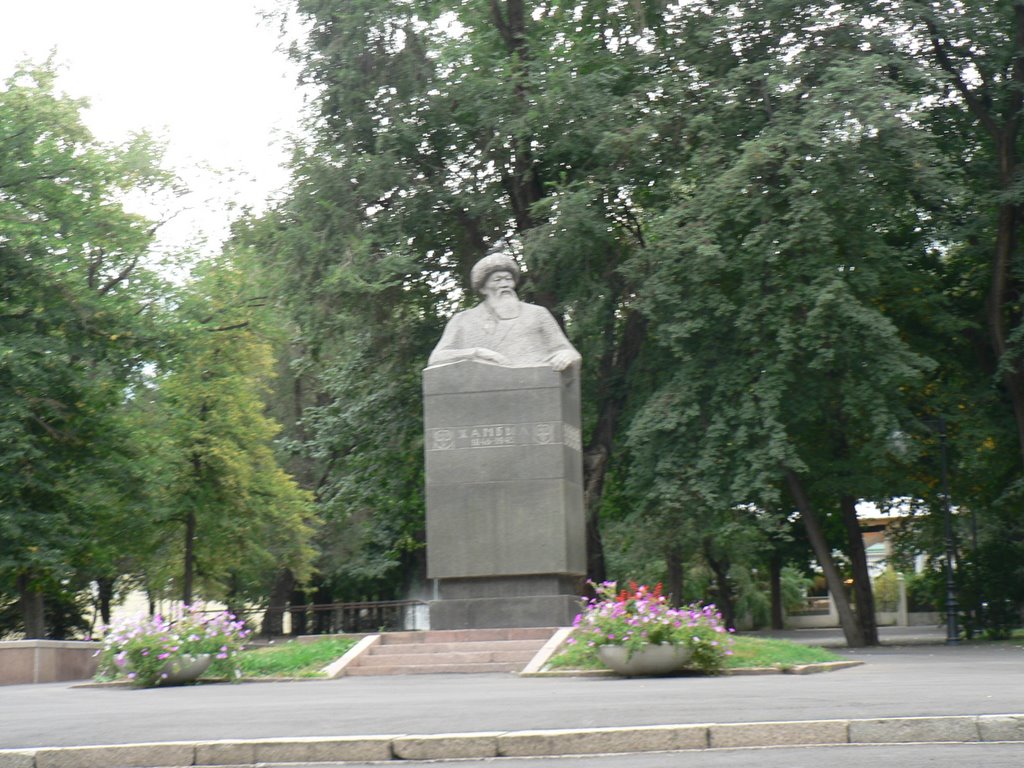 Dzhambul Dzhabayev, Алма-Ата