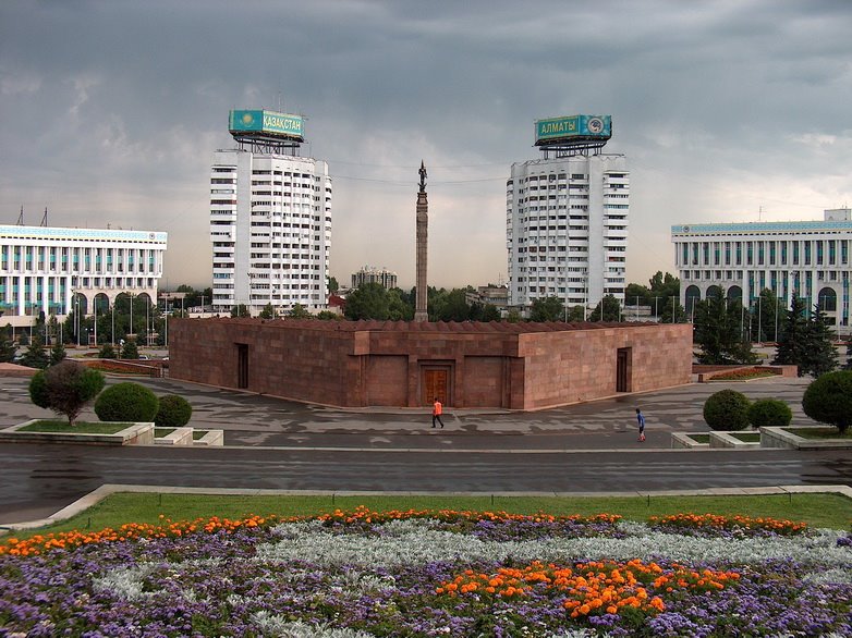 Platz der Republik, Алма-Ата